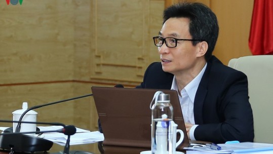 Phó Thủ tướng yêu cầu tăng cường phòng dịch Covid-19 cho người già