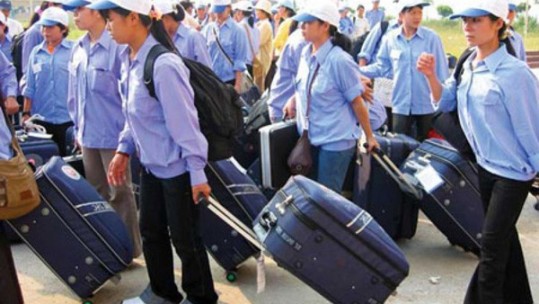 Dừng xuất cảnh đưa lao động đi làm việc ở nước ngoài đến 30/4