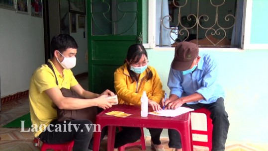 Từ ngày 16/4, Lào Cai chi trả lương hưu và trợ cấp BHXH tại nhà
