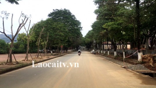 Tạm dừng các phương tiện lưu thông trên tuyến đường Trung Đô