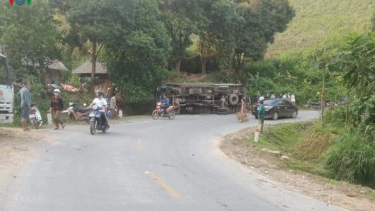 Nhảy ra ngoài khi xe mất phanh, một người đàn ông tử vong