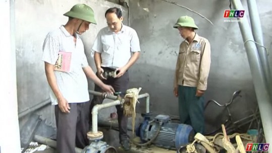 Tháo gỡ khó khăn trong việc thu tiền nước sạch sinh hoạt nông thôn
