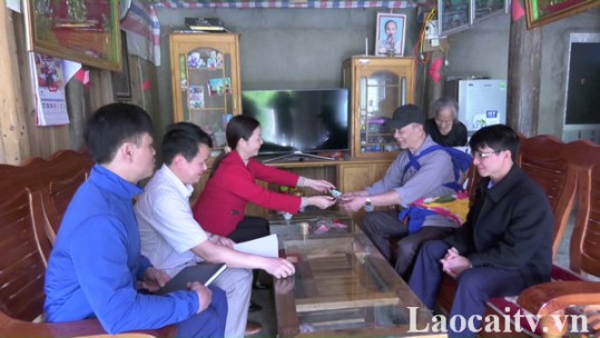 Các địa phương triển khai chi trả hỗ trợ người dân gặp khó khăn do đại dịch Covid-19