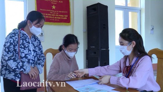 Lào Cai hoàn thành chi trả tiền hỗ trợ cho người có công và người hưởng bảo trợ xã hội
