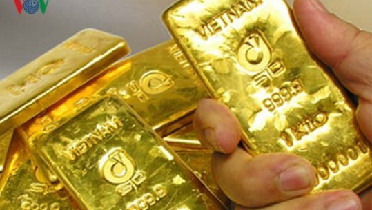 Giá vàng tiếp tục tăng mạnh, sát mốc 50 triệu đồng/lượng