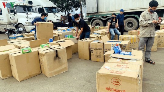 Một công chức hải quan Lào Cai bị đình chỉ công tác khi vừa về đơn vị mới