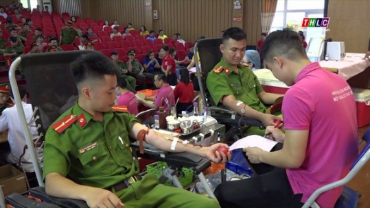 Bảo Yên tham gia Ngày hội “Giọt máu nghĩa tình”