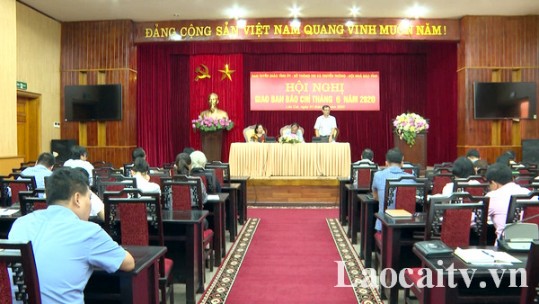 Giao ban công tác báo chí tháng 6/2020