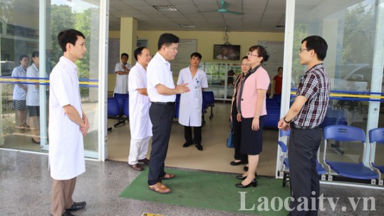 Phó Chủ tịch UBND tỉnh Giàng Thị Dung làm việc với ngành Y tế tỉnh Lào Cai