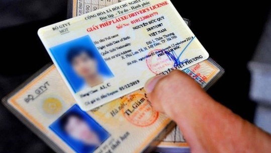 Đổi giấy phép lái xe mất bao nhiêu thời gian?