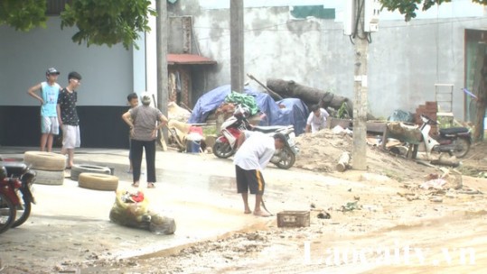 Hàng chục hộ dân tổ 11, phường Bắc Cường “kêu cứu” sau trận mưa lớn