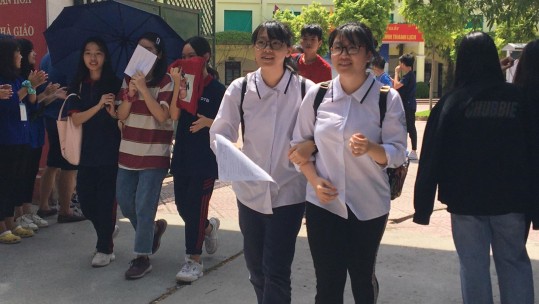 Khi nhận giấy báo dự thi tốt nghiệp THPT, thí sinh sẽ làm gì?