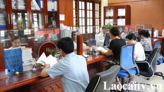 Số thu ngân sách Nhà nước qua cơ quan thuế giảm mạnh so với cùng kỳ