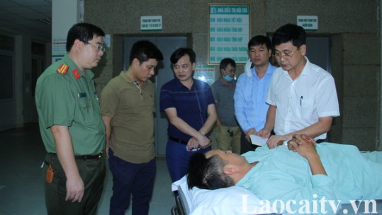 2 chiến sĩ Công an thành phố Lào Cai bị thương khi làm nhiệm vụ