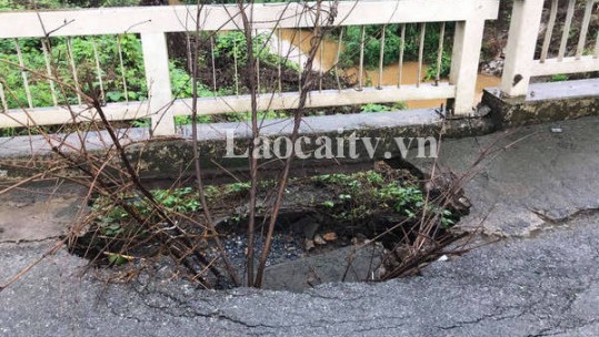 Cấm ô tô lưu thông trên cầu T1, đoạn từ đường Thủy Hoa vào Khu Công nghiệp Thương mại Kim Thành từ chiều 7/10