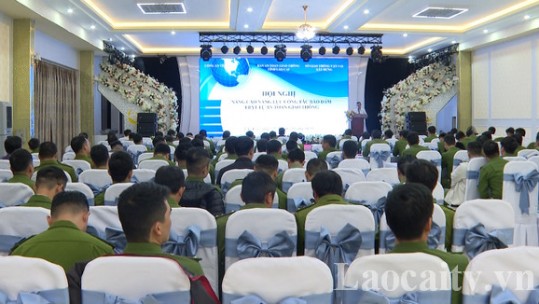 Tập huấn an toàn giao thông cho công an xã