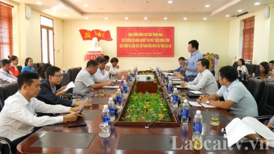 Thứ trưởng Bộ NN&PTNT làm việc với Phân hiệu Đại học Thái Nguyên tại tỉnh Lào Cai