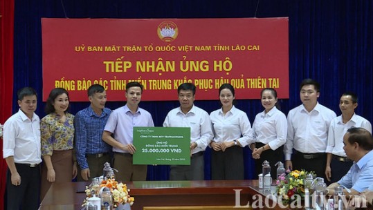 Gần 4 tỷ đồng ủng hộ Nhân dân các tỉnh miền Trung khắc phục hậu quả thiên tai