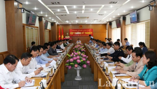 UBND tỉnh họp thường kỳ tháng 11