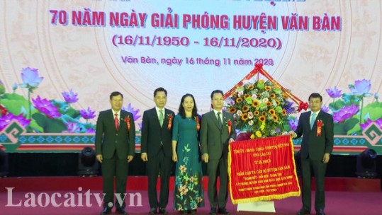 Phát huy truyền thống cách mạng, xây dựng Văn Bàn trở thành huyện phát triển khá của tỉnh