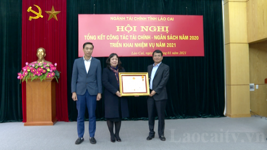 Phấn đấu hoàn thành chỉ tiêu thu ngân sách năm 2021 đạt 9.500 tỷ đồng