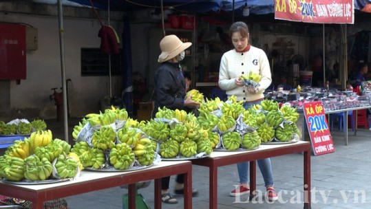 Sôi động thị trường đồ lễ cúng ông Công, ông Táo