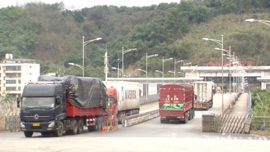 Kim ngạch xuất nhập khẩu 3 ngày tết đạt gần 500.000 USD