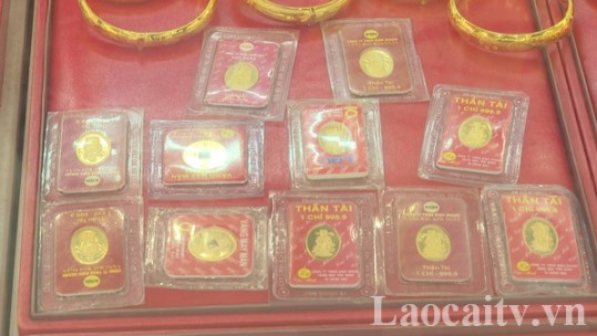 Thị trường vàng Lào Cai chuẩn bị cho ngày vía Thần Tài