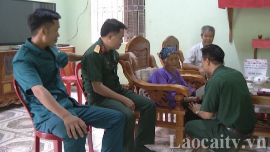 Ủng hộ Quỹ “Đền ơn đáp nghĩa” năm 2021