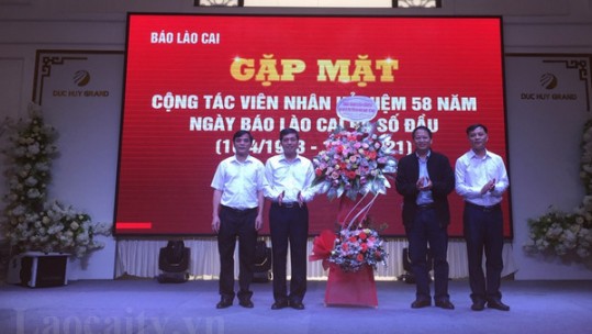 Gặp mặt cộng tác viên nhân kỷ niệm 58 năm ngày Báo Lào Cai ra số đầu (10/4/1963-10/4/2021)