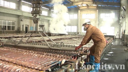 Chi nhánh luyện đồng Lào Cai: Đẩy mạnh phong trào thi đua lao động sáng tạo