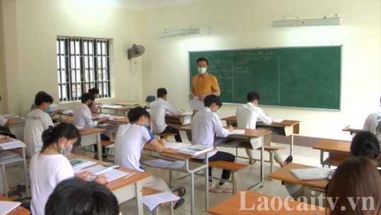 Ôn thi tốt nghiệp THPT cho học sinh thuộc diện cách ly