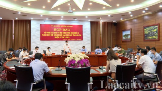 Họp báo về công tác bầu cử