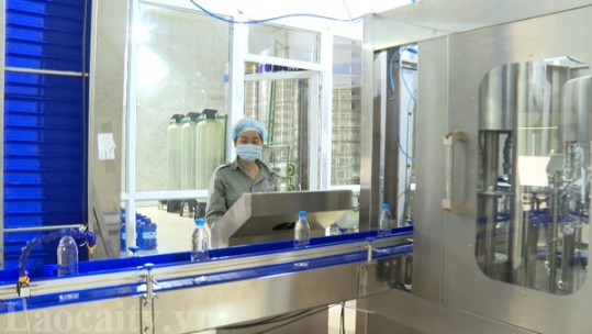 Đảm bảo an toàn thực phẩm trong sản xuất nước, đá mùa hè