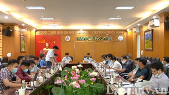 Phó Chủ tịch UBND tỉnh Hoàng Quốc Khánh kiểm tra việc thực hiện Chương trình xây dựng nông thôn mới tại huyện Bảo Yên