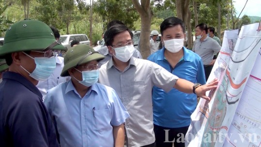 Thường trực Tỉnh ủy kiểm tra một số dự án trọng điểm tại Bảo Thắng