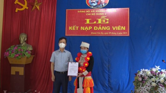 Văn Bàn kết nạp đảng viên thứ 6.000