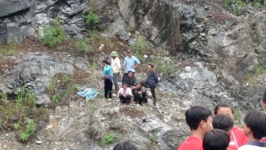 Sa Pa: Một cháu bé 4 tuổi rơi từ vách núi tử vong