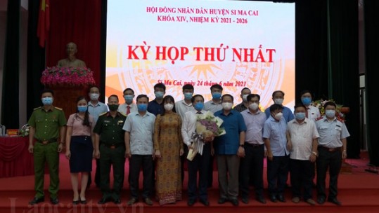Kỳ họp thứ Nhất HĐND huyện Si Ma Cai khóa XIV bầu các chức danh chủ chốt HĐND, UBND huyện