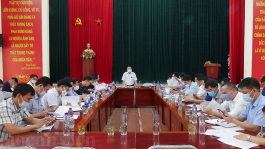 Thường trực Tỉnh ủy kiểm tra tình hình phát triển kinh tế, xã hội tại xã Dền Thàng