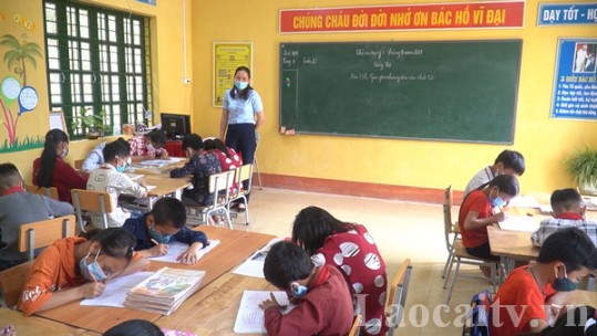 Tháo gỡ khó khăn cho việc triển khai chương trình giáo dục phổ thông mới trong năm học 2021 - 2022