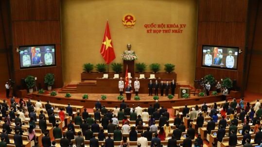 Chủ tịch nước Nguyễn Xuân Phúc tuyên thệ nhậm chức trước Quốc hội