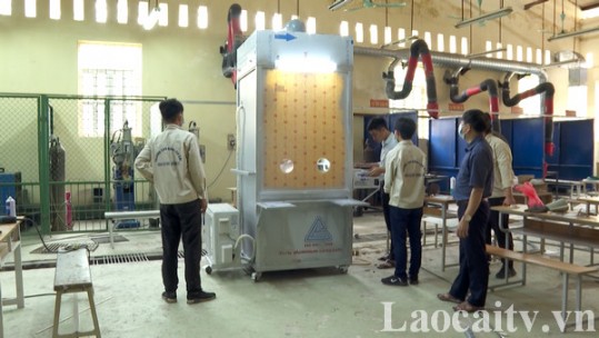 Tiếp nhận 13 buồng xét nghiệm Covid-19 và chuyển giao thiết kế cho thành phố Cần Thơ