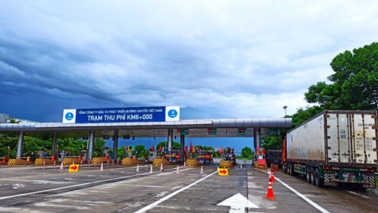 Trạm đầu tuyến cao tốc Nội Bài - Lào Cai thu phí trở lại