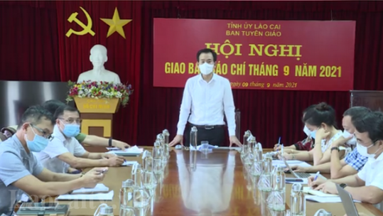 Hội nghị giao ban báo chí tháng 9