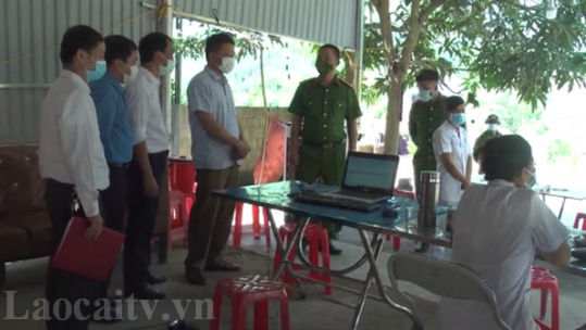 Huyện Văn Bàn tăng cường kiểm tra công tác phòng, chống dịch Covid-19