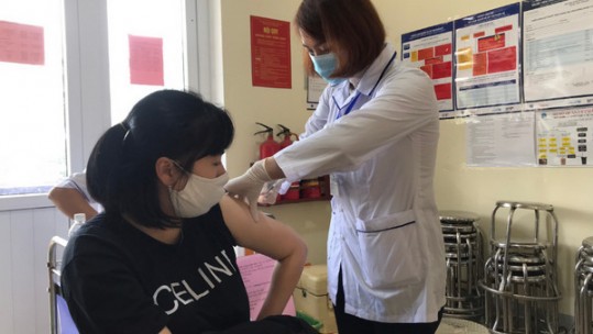 Lào Cai cơ bản đủ vắc xin phòng Covid-19 tiêm mũi 1 cho toàn bộ người dân đủ 18 tuổi trở lên