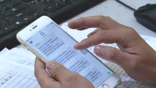 Bất cập trong việc chi trả lương qua tài khoản tại địa bàn vùng cao