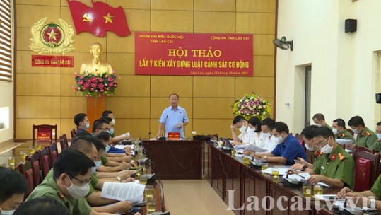 Đoàn đại biểu Quốc hội tỉnh Lào Cai lấy ý kiến về Luật Cảnh sát cơ động