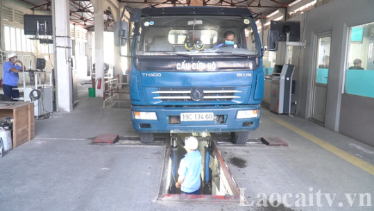 Cần quan tâm kiểm tra khí thải các phương tiện giao thông